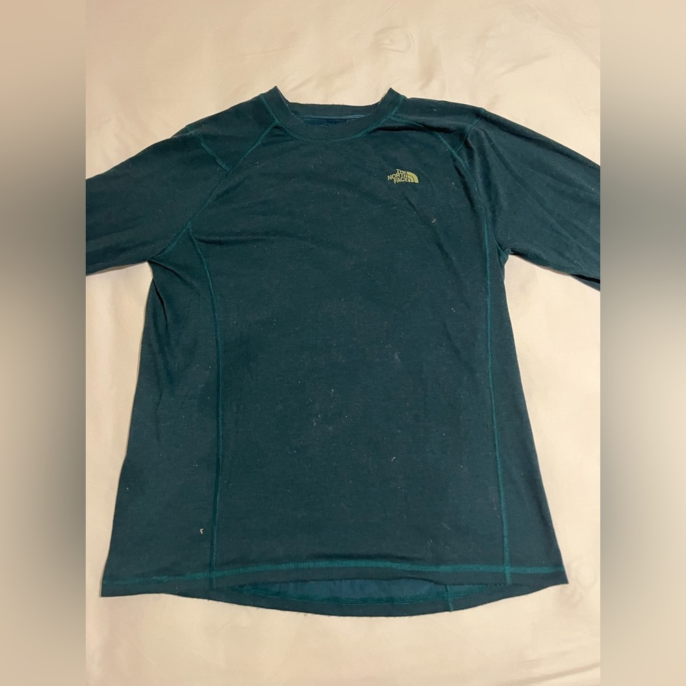 Large North Face long sleeve
